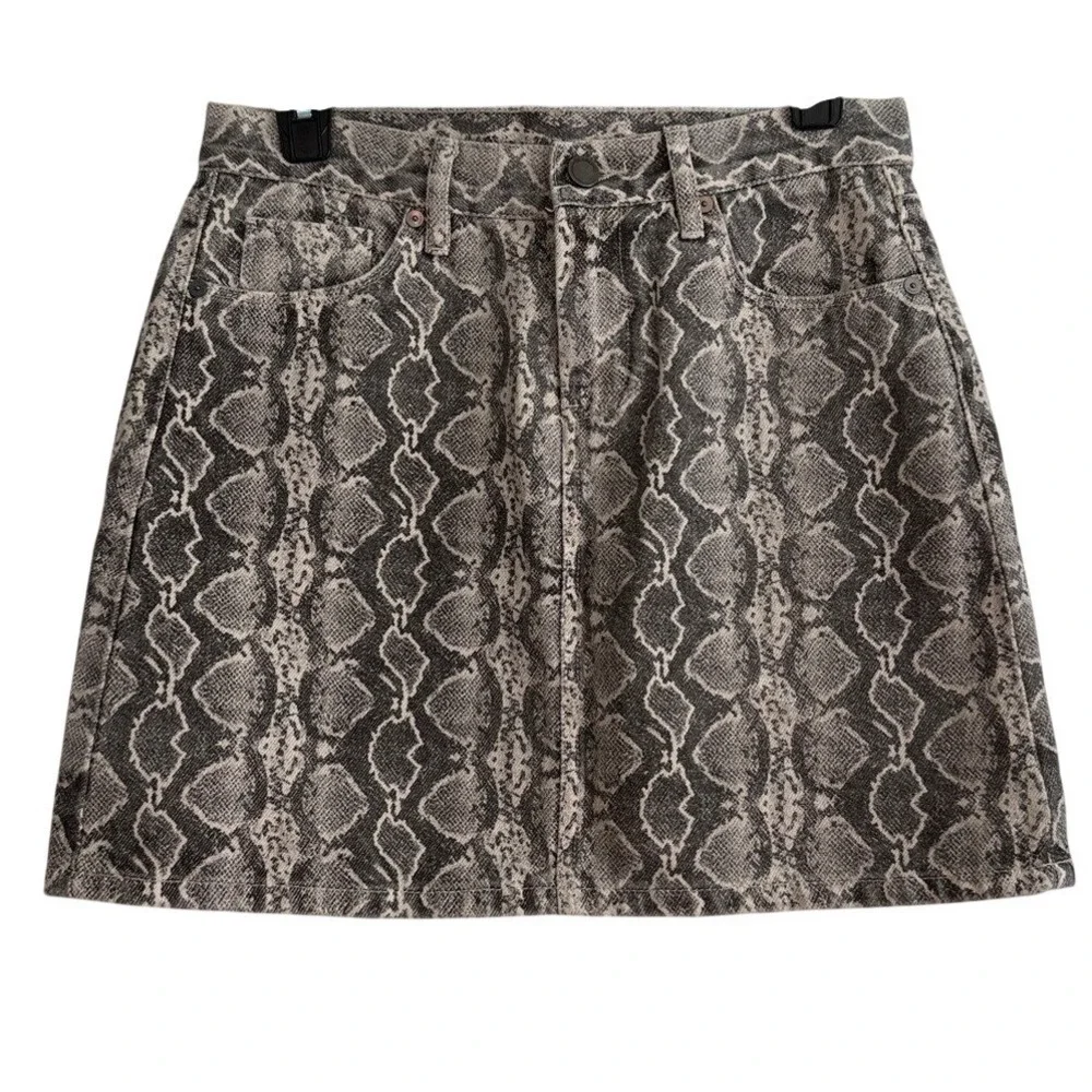 Blank NYC Snakeskin Print Denim Mini‎ Skirt Grey Black 85WK0181 Size 27